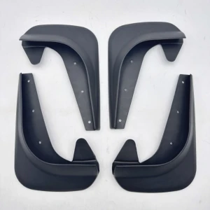 This is a universal small-sized 4-piece mudguard skin modification card and a universal type of foreign trade mudguard belt installation accessory