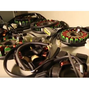 What are the main executive components of the automotive electronic control system?