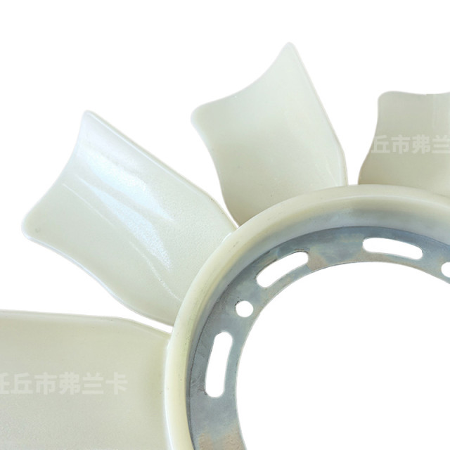 Factory wholesale of automotive cooling fan blades suitable for TOYOTA Isuzu fan blades and automotive parts