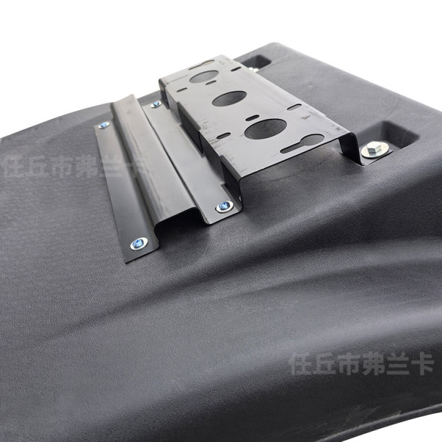 Wholesale auto parts from the manufacturer are suitable for HOWO /T7 mudguards and HOWO /T7 mudguards with brushes for special vehicles
