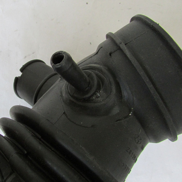 28139-2E000 Manufacturer Wholesale Suitable for Beijing Hyundai Tucson 2.0 Intake Hose 28139-2e000