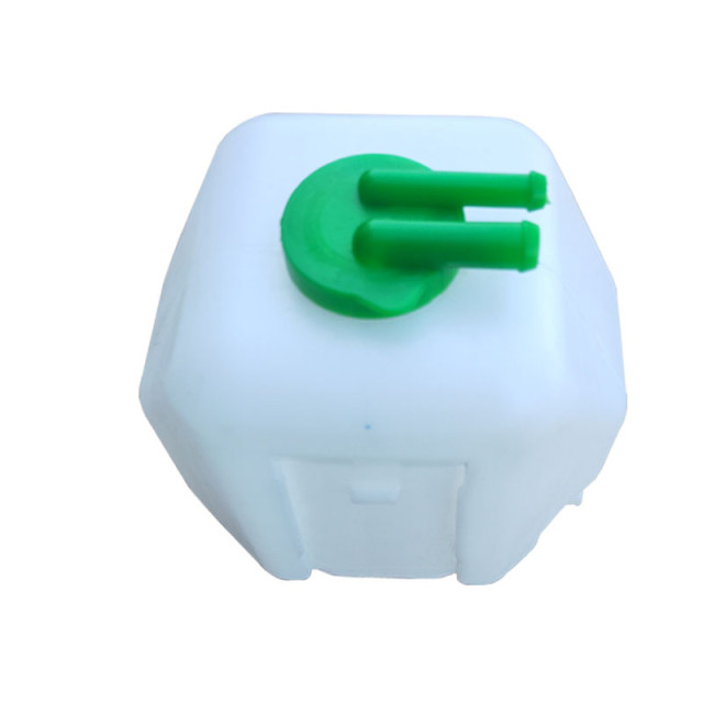 Manufacturers supply auto parts return water pot auxiliary water tank auxiliary water pot Changan Xingbao water tank