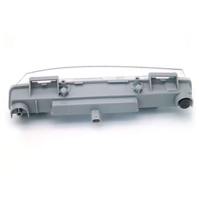 Suitable for Mercedes-Benz C-Class W204 daytime running lights W212 driving lights LED anti-fog daytime running lights front bumper turn signal