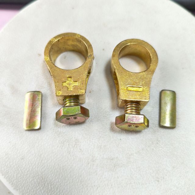 Supply car battery terminal, power clip connector, lithium battery, battery head clip plug, copper storage battery