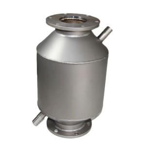 Treat water pipe to cool DOC exhaust catalyst