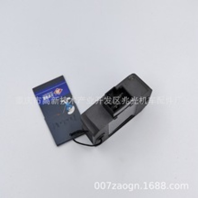 Motorcycle voltage regulator DY125 voltage regulator voltage regulator motorcycle motor accessories voltage regulator manufacturers wholesale