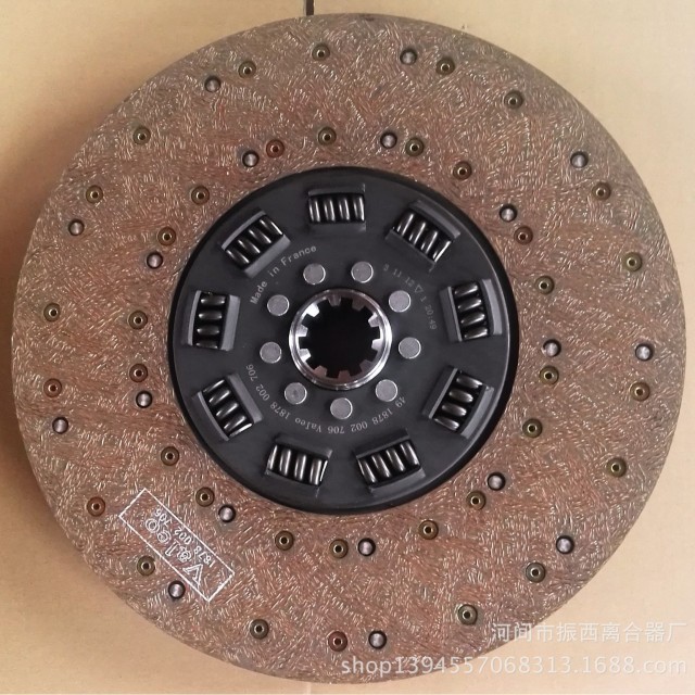 All kinds of automotive clutch parts, truck clutch plates, and automotive driven disc clutch plates are in stock