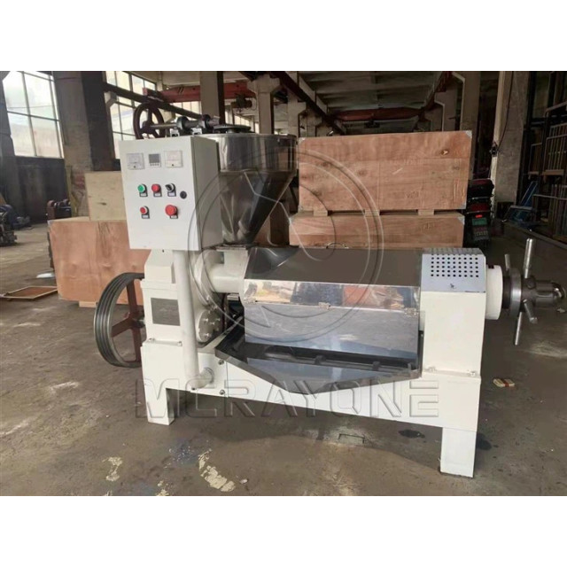Peanut simple temperature control oil press