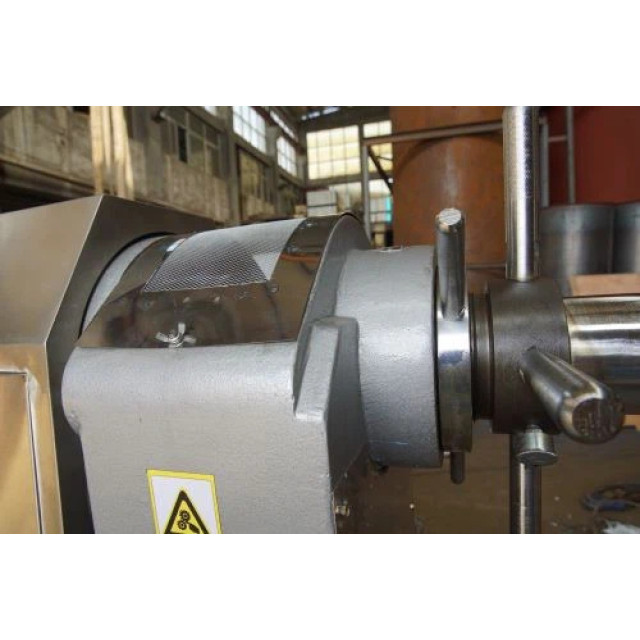 Cashew Nut Pressing Machine