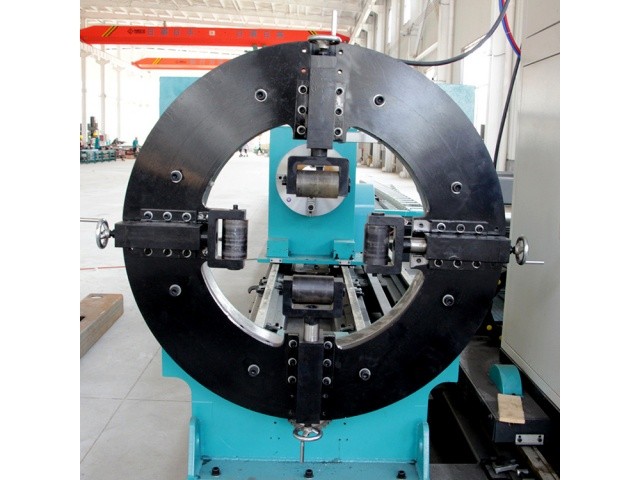 8 Axis Pipe and Square Tube Cutting Machine