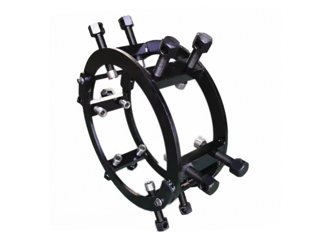 Jack Bolt Type Large-Diameter Pipe Aligner