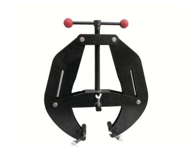 Medium-Diameter Pipe Alignment Tool