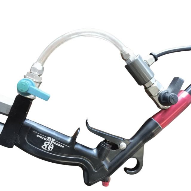 Clean Pressure Washer Nozzle