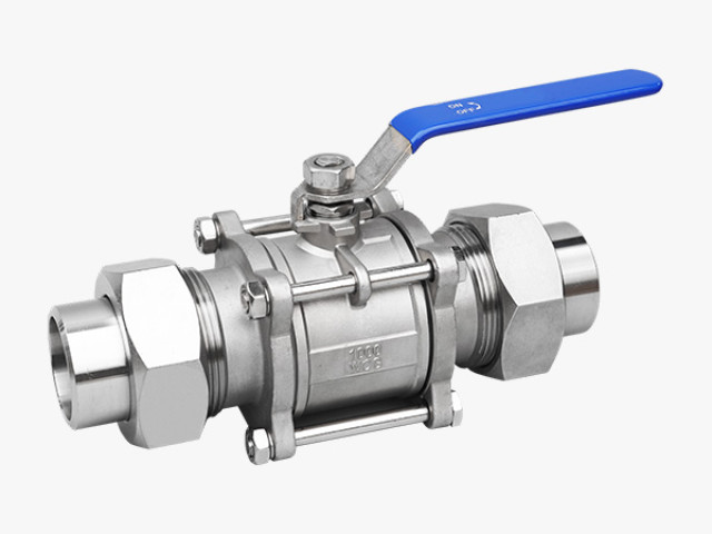 Three-piece welded ball valve