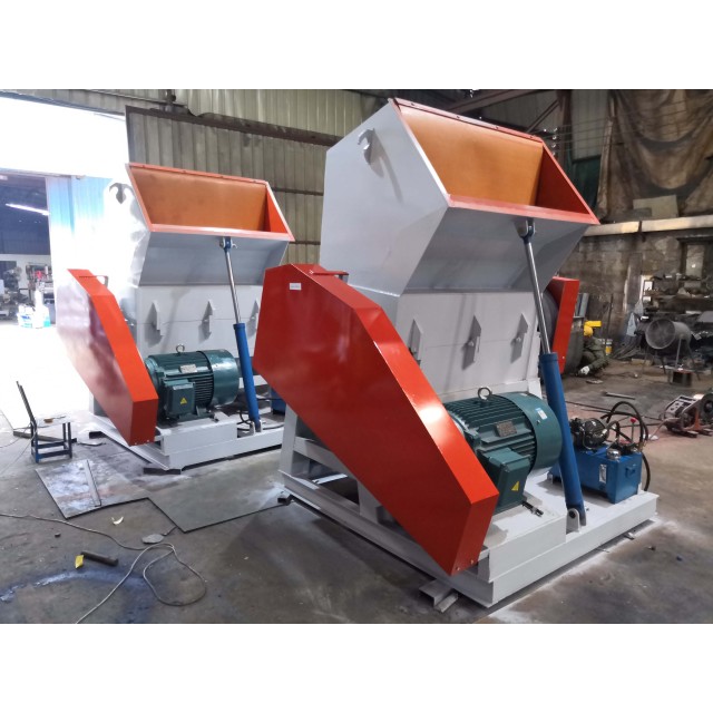 Plastic Film Crushing Machine