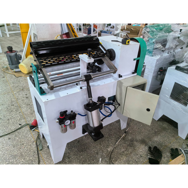 Auto Paper Core Cutting Machine