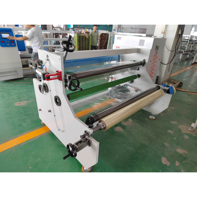 Single-shaft Jumbo Roll Tape Rewinder