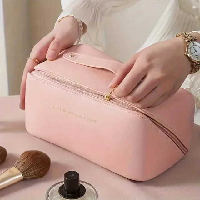 Luxury Lady Luxury Toiletry Kit Bag Zippered Leather Makeup Organizer Case for Travel Storage Pouch