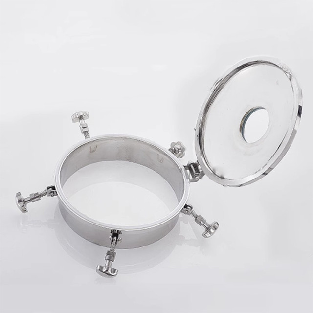 Pressure manhole with sight glass