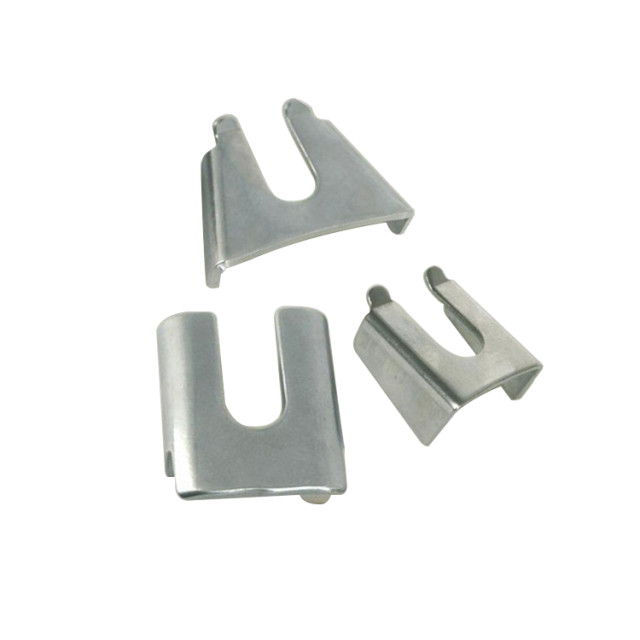 Manhole buckle plate