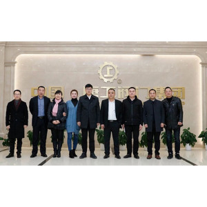 Mr. Chen (District party committee) had a spring visting