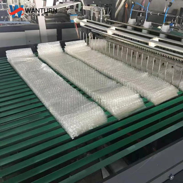 Roll Bubble Film To Sheet Cutting Machine